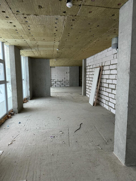 50 квадратных метров помещение. серая комната пустая. офис без мебели. помещение 5 кв метров. помещение квадратных метров.